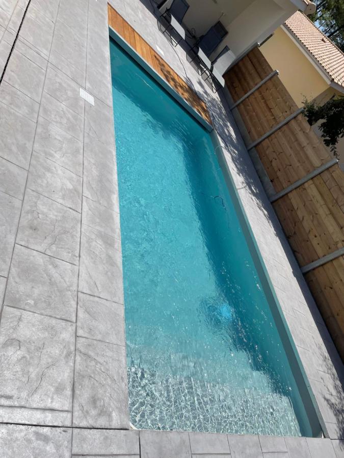 Maison Moderne Avec Piscine Chauffee Лакано Экстерьер фото